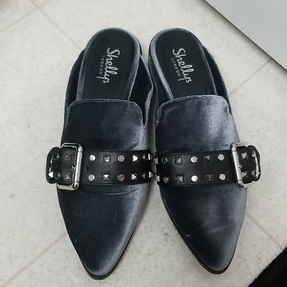 Exquisite Velvet Mule Slides Shelly's of London - Picture 3 of 9